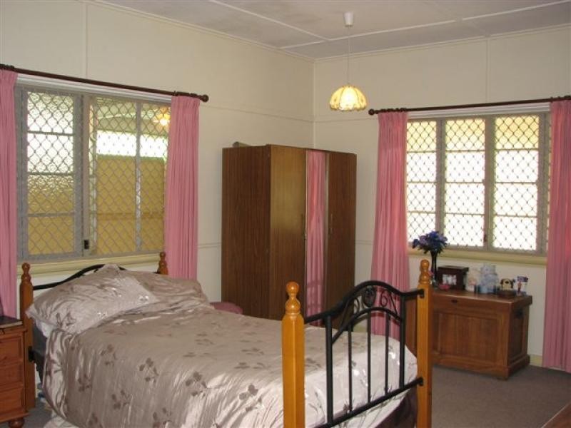 256 Mason St, North Rockhampton QLD 4701