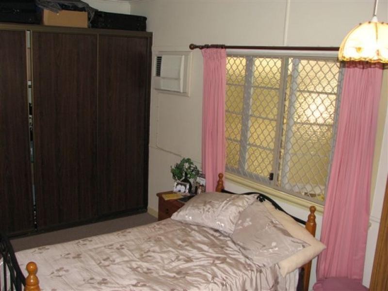 256 Mason St, North Rockhampton QLD 4701