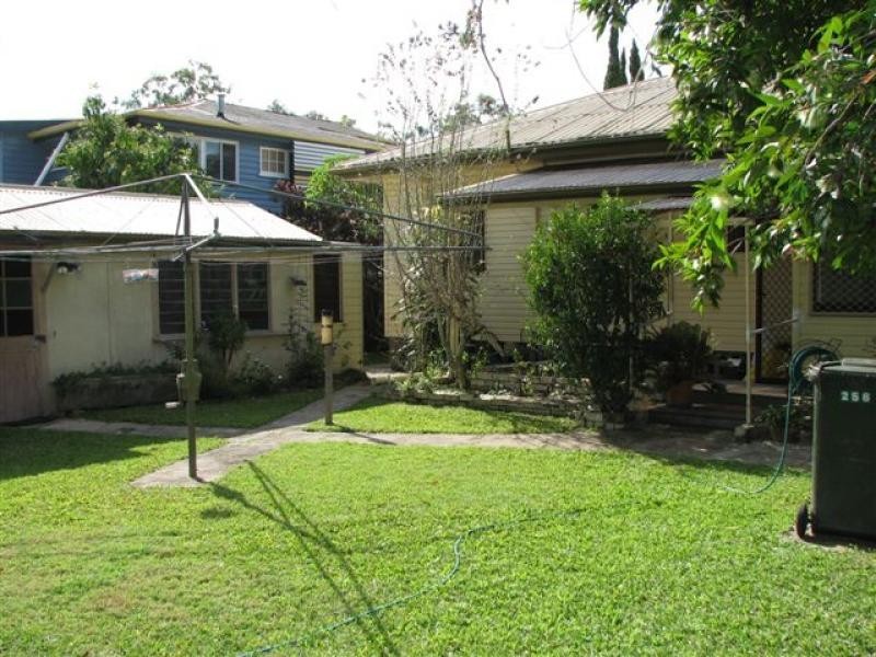 256 Mason St, North Rockhampton QLD 4701