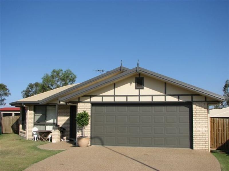 8 Isabel Court, Gracemere QLD 4702