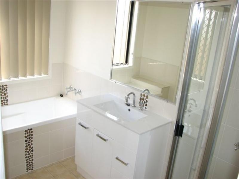 3 Stuart Ct, Gracemere QLD 4702