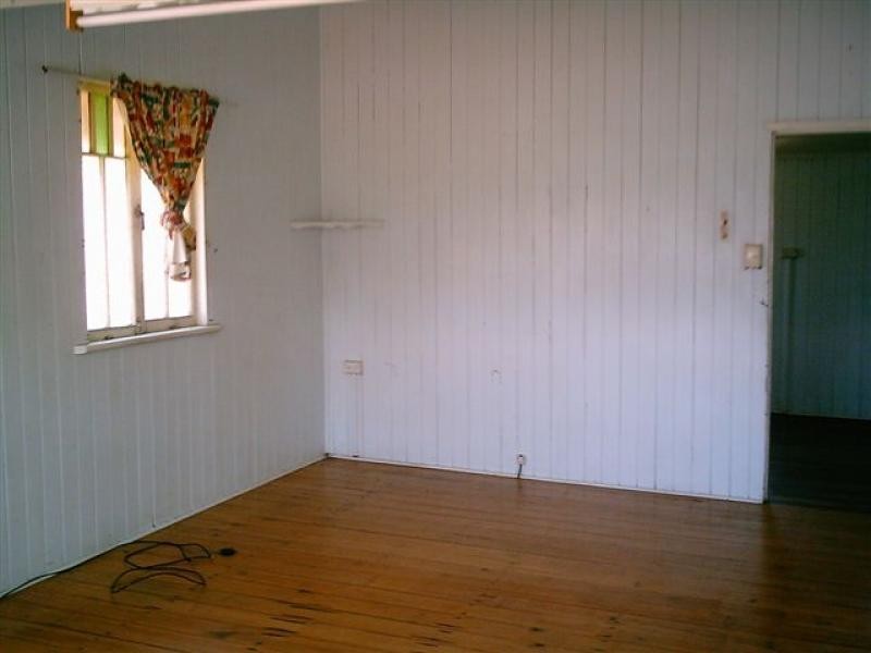 43 Dee St, Mount Morgan QLD 4714