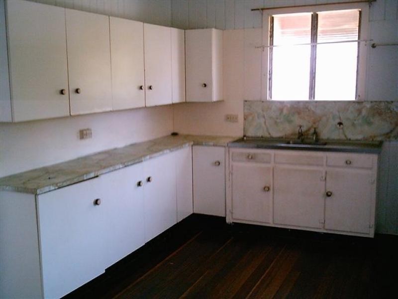 43 Dee St, Mount Morgan QLD 4714