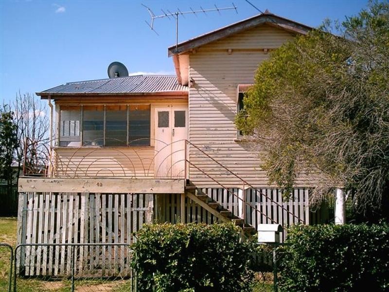 43 Dee St, Mount Morgan QLD 4714