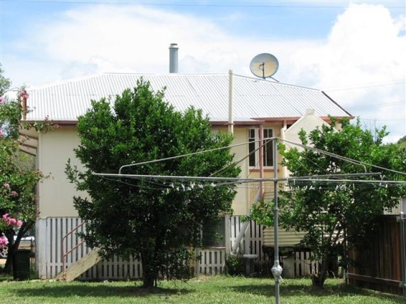 43 Dee St, Mount Morgan QLD 4714