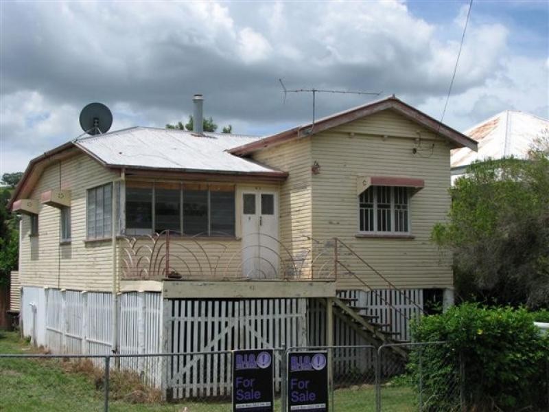 43 Dee St, Mount Morgan QLD 4714