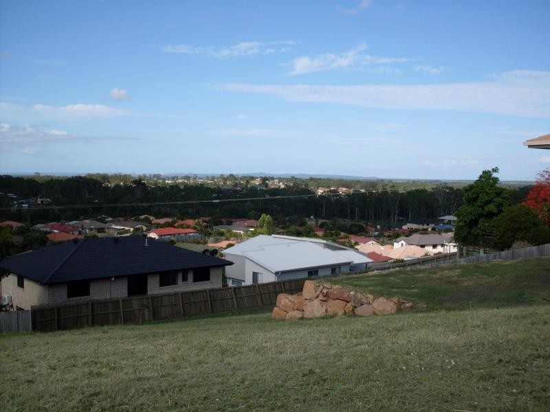 19 Sir Charles Holm Dr, Ormeau Hills QLD 4208