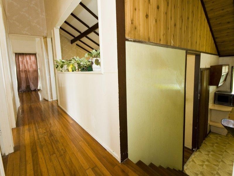 3 Evelyn Rd, Wynnum West QLD 4178