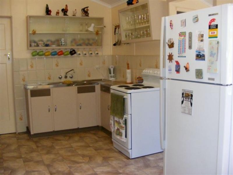 28 Broadhurst St, Childers QLD 4660