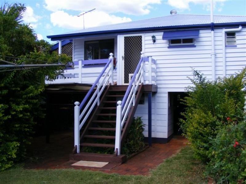 28 Broadhurst St, Childers QLD 4660