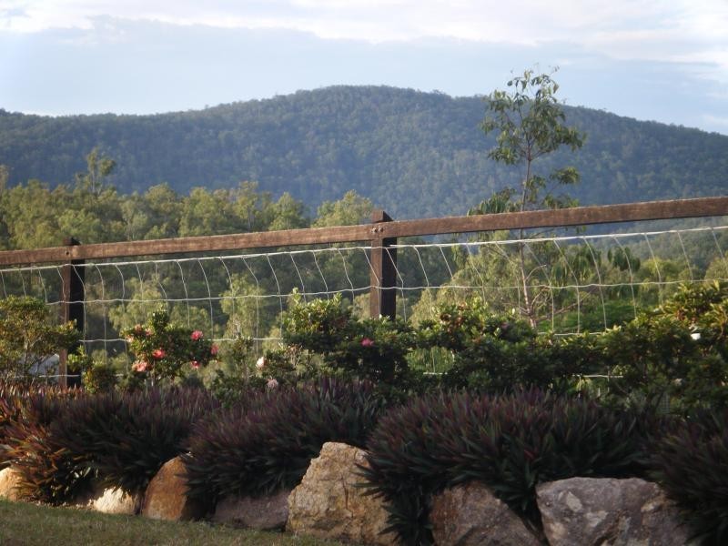 16 Barnes Court, Mount Crosby QLD 4306