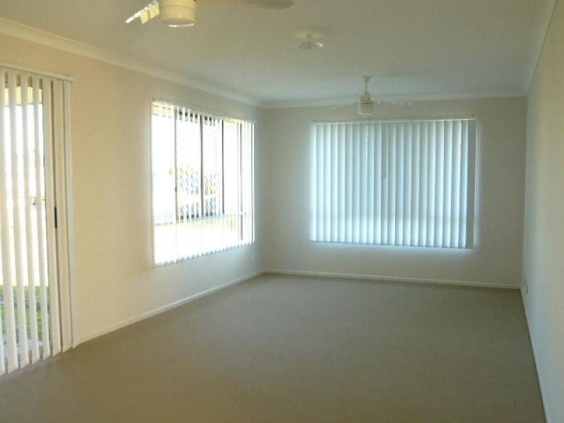 7 Lilly Court, Yamanto QLD 4305