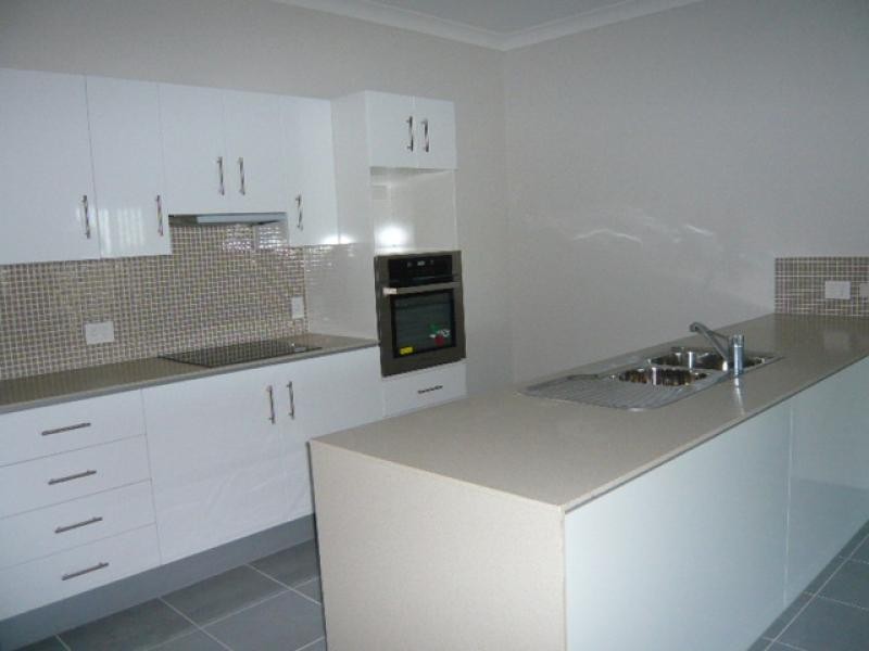 7 Lilly Court, Yamanto QLD 4305