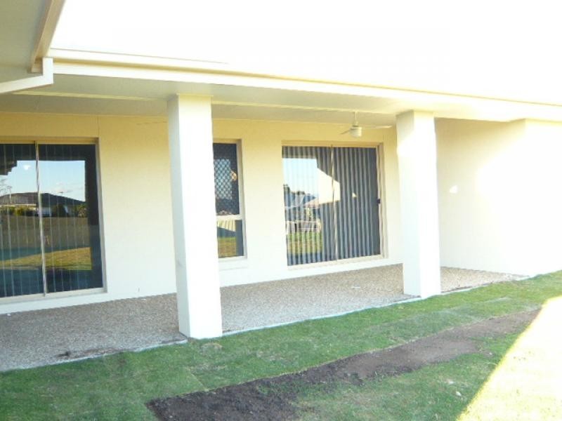 7 Lilly Court, Yamanto QLD 4305