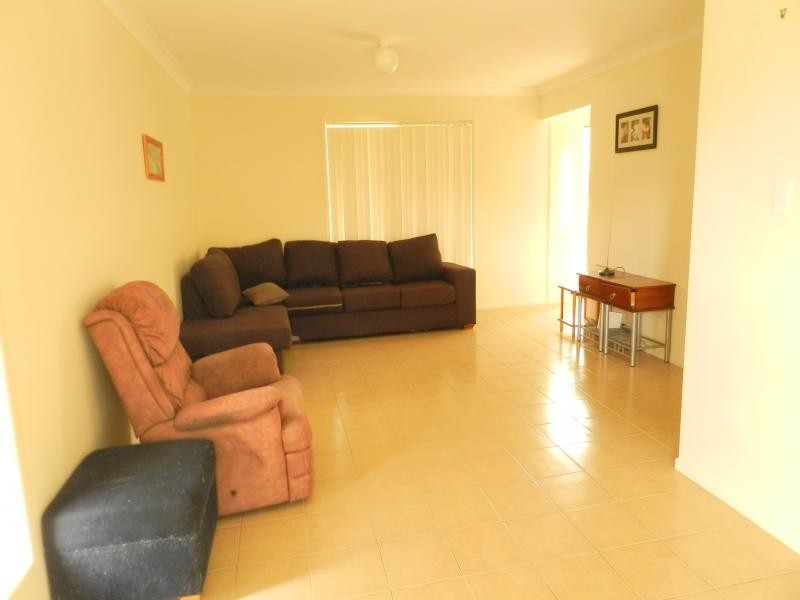 77 Grace, Wulkuraka QLD 4305