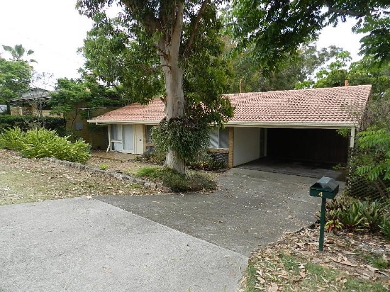 4 Gem Road, Kenmore QLD 4069