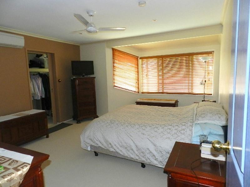 77 Kulmaren Grove, Karana Downs QLD 4306