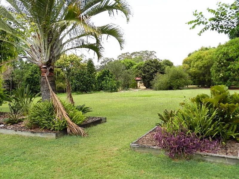 6 Doomba Place, Karalee QLD 4306