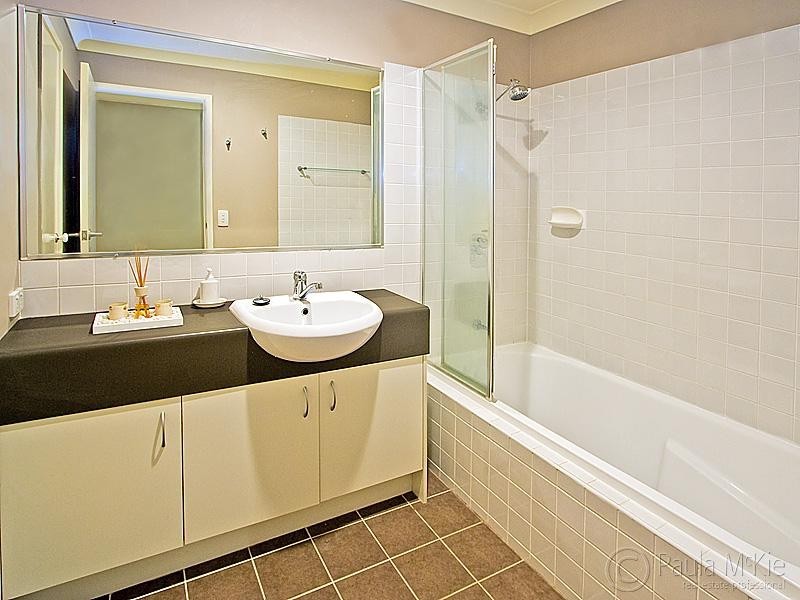 19 Elmwood Cct, Springfield Lakes QLD 4300