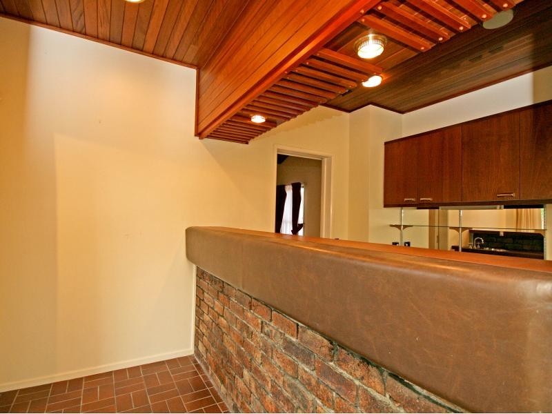 73 Mt Ommaney Dr, Jindalee QLD 4074