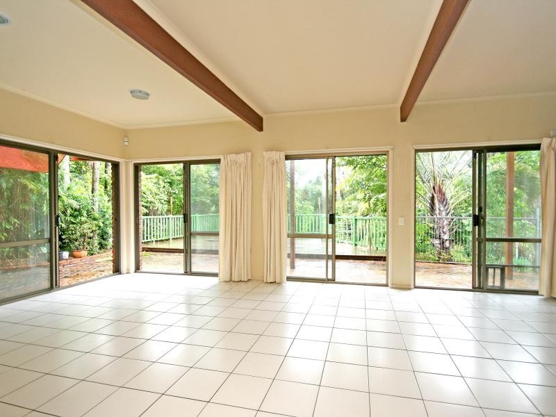 73 Mt Ommaney Dr, Jindalee QLD 4074