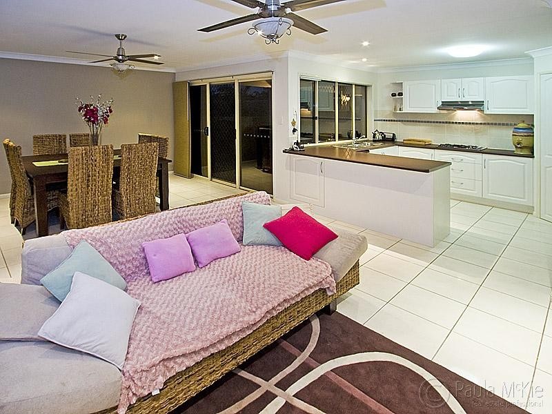 13 Moonbeam Street, Springfield Lakes QLD 4300