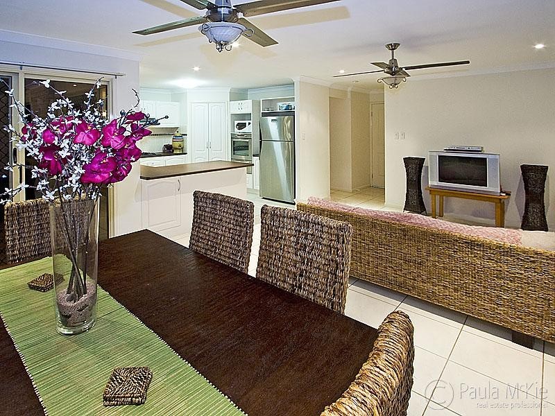 13 Moonbeam Street, Springfield Lakes QLD 4300