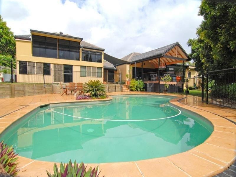 2 Wills Court, Mount Ommaney QLD 4074