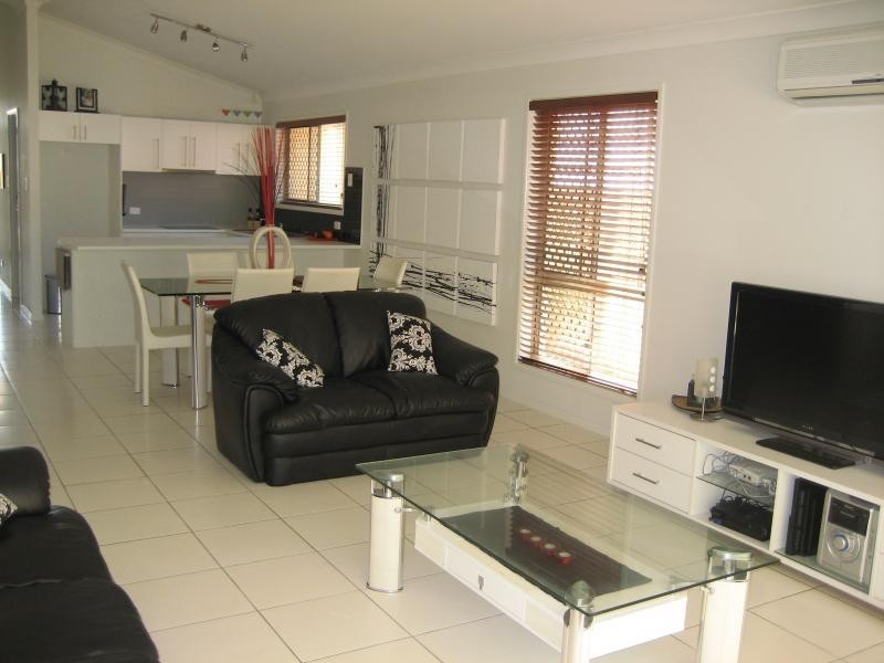 28 Jezabel, Springfield Lakes QLD 4300