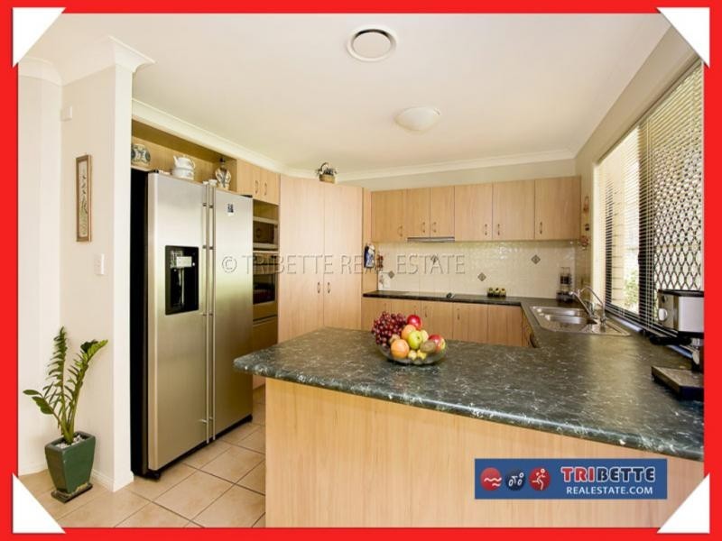 1 Taun Ct, Albany Creek QLD 4035