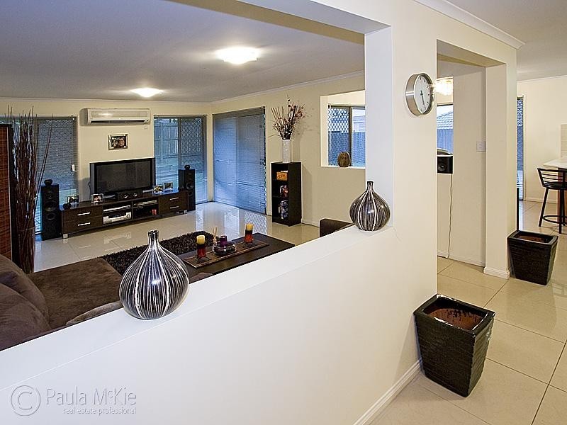 45 Lloyd Bird Cr, Springfield Lakes QLD 4300