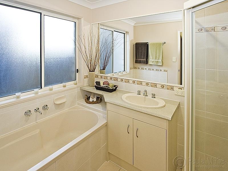 6 Fontana Way, Springfield Lakes QLD 4300