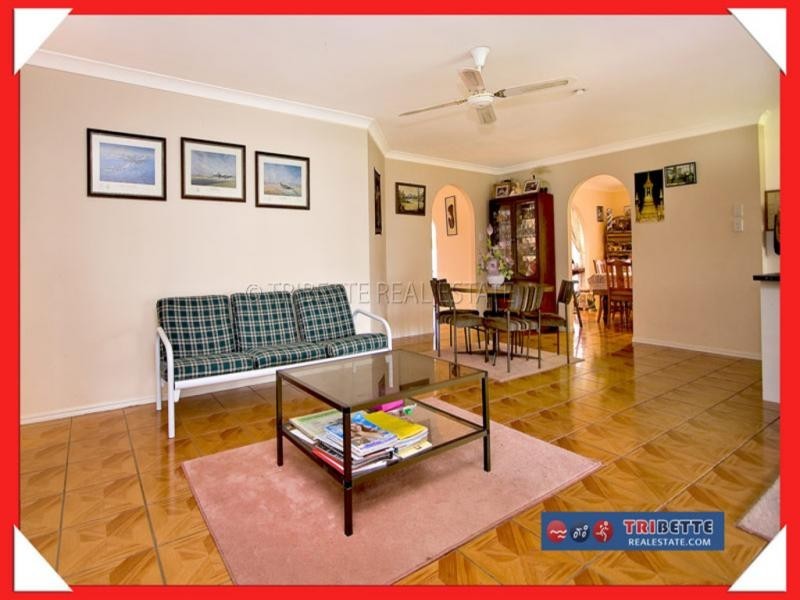 352 Westlake Dr, Westlake QLD 4074