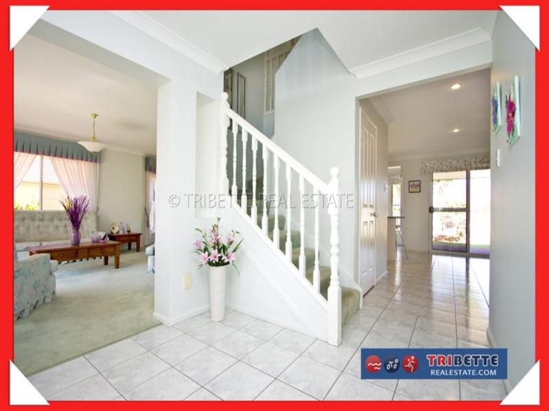 9 Mallery Street, Westlake QLD 4074