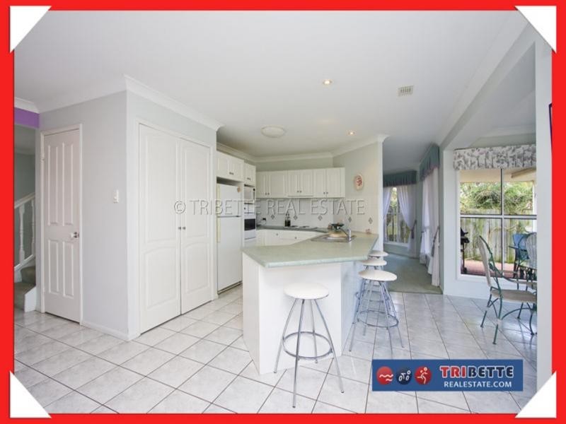 9 Mallery Street, Westlake QLD 4074