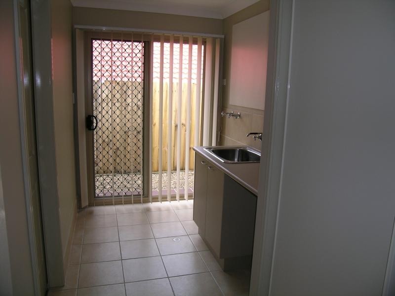 9 Chance Court, Springfield Lakes QLD 4300