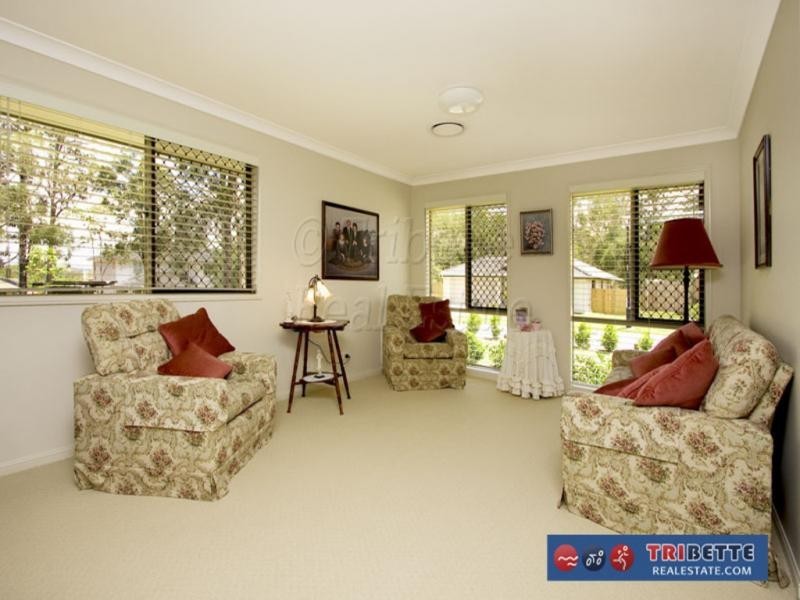 32 Brushwood Circuit, Forest Lake QLD 4078