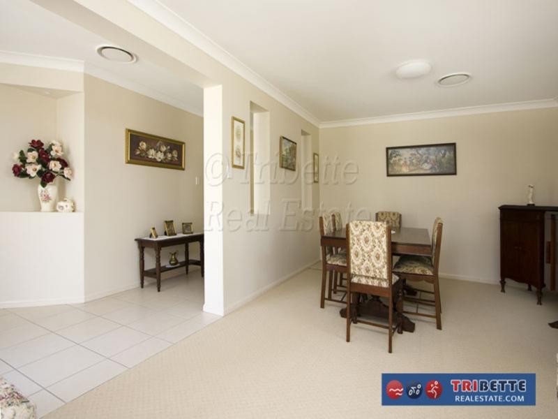32 Brushwood Circuit, Forest Lake QLD 4078