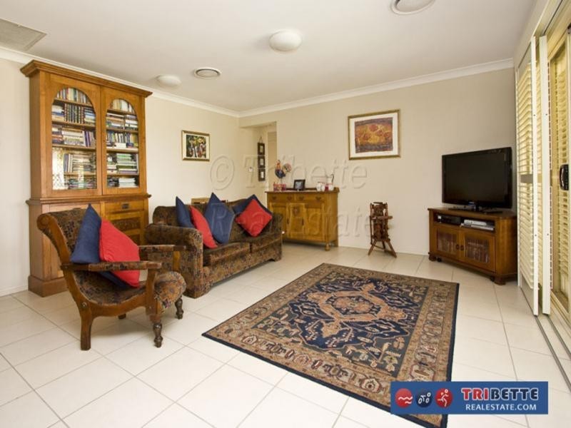 32 Brushwood Circuit, Forest Lake QLD 4078