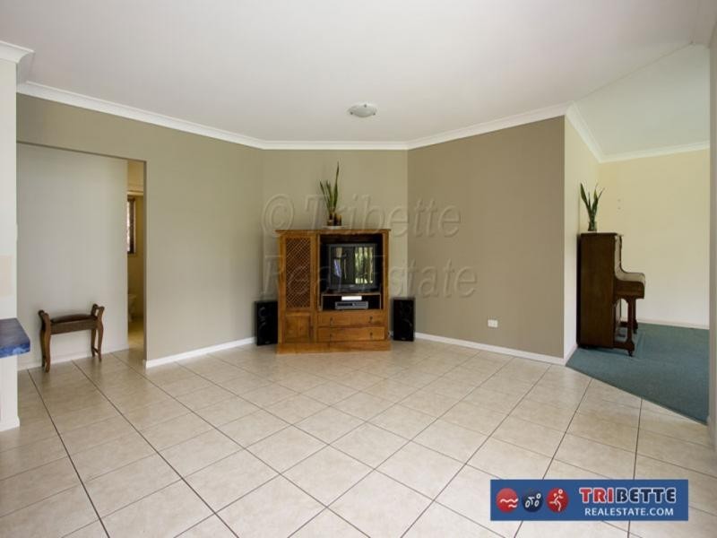 21 Edenbrooke Drive, Sinnamon Park QLD 4073