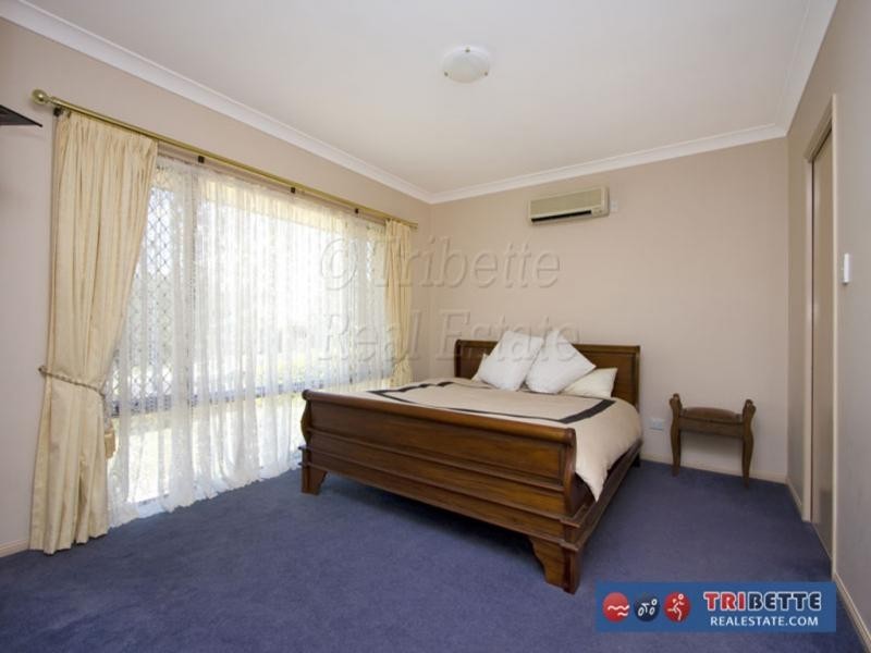 21 Edenbrooke Drive, Sinnamon Park QLD 4073