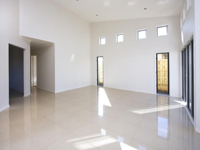 43 Condamine Drive, Sinnamon Park QLD 4073
