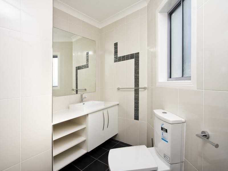 43 Condamine Drive, Sinnamon Park QLD 4073