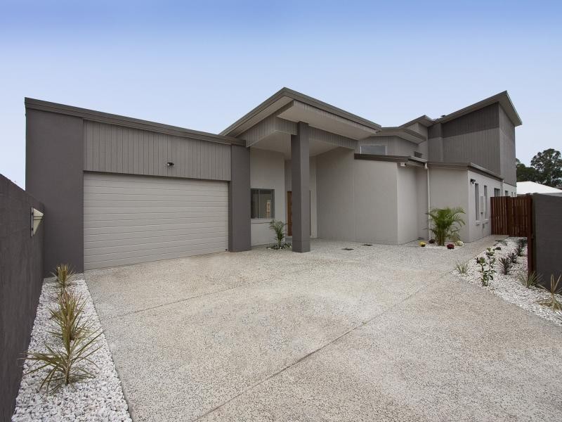 43 Condamine Drive, Sinnamon Park QLD 4073