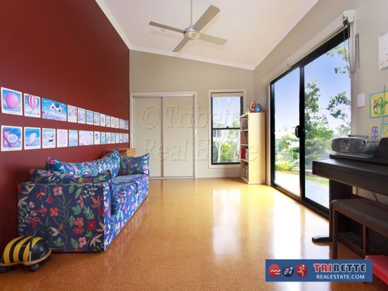 5 Pandorea Close, Seventeen Mile Rocks QLD 4073