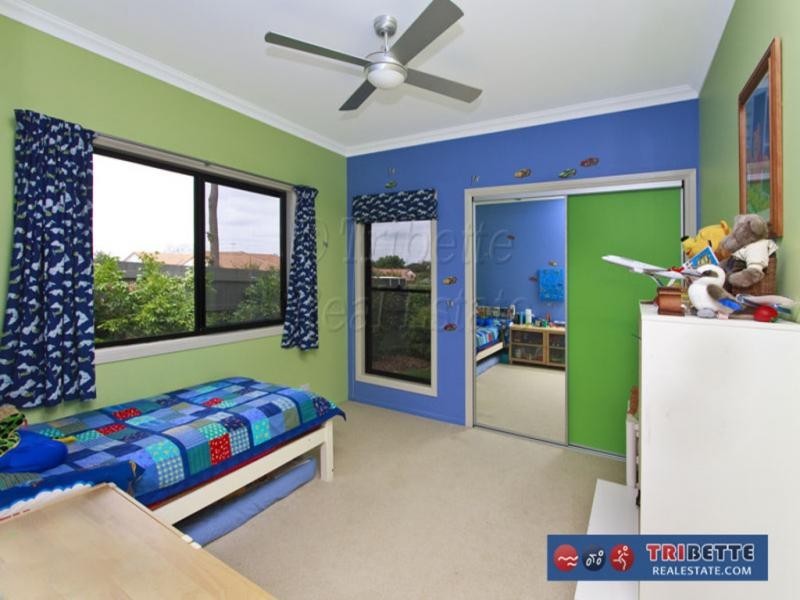 5 Pandorea Close, Seventeen Mile Rocks QLD 4073