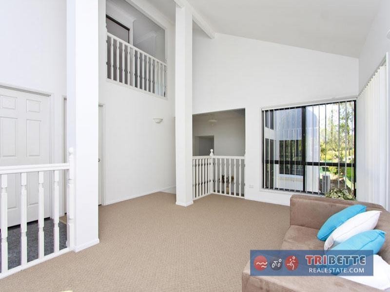 15 Wivenhoe Cct, Forest Lake QLD 4078