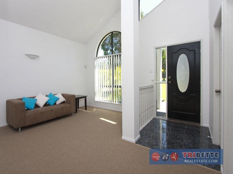 15 Wivenhoe Cct, Forest Lake QLD 4078