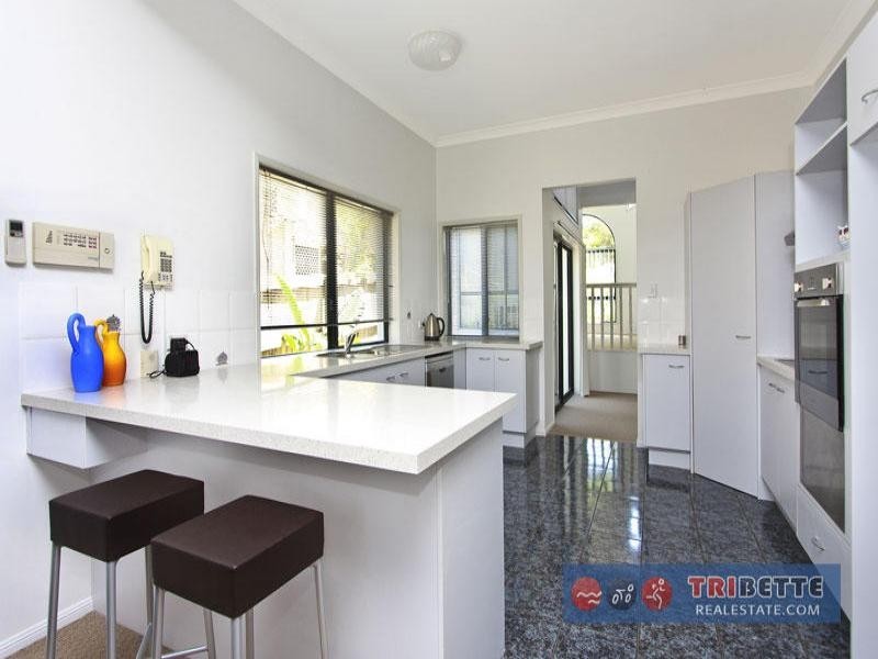 15 Wivenhoe Cct, Forest Lake QLD 4078