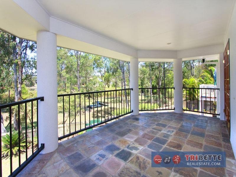 15 Wivenhoe Cct, Forest Lake QLD 4078